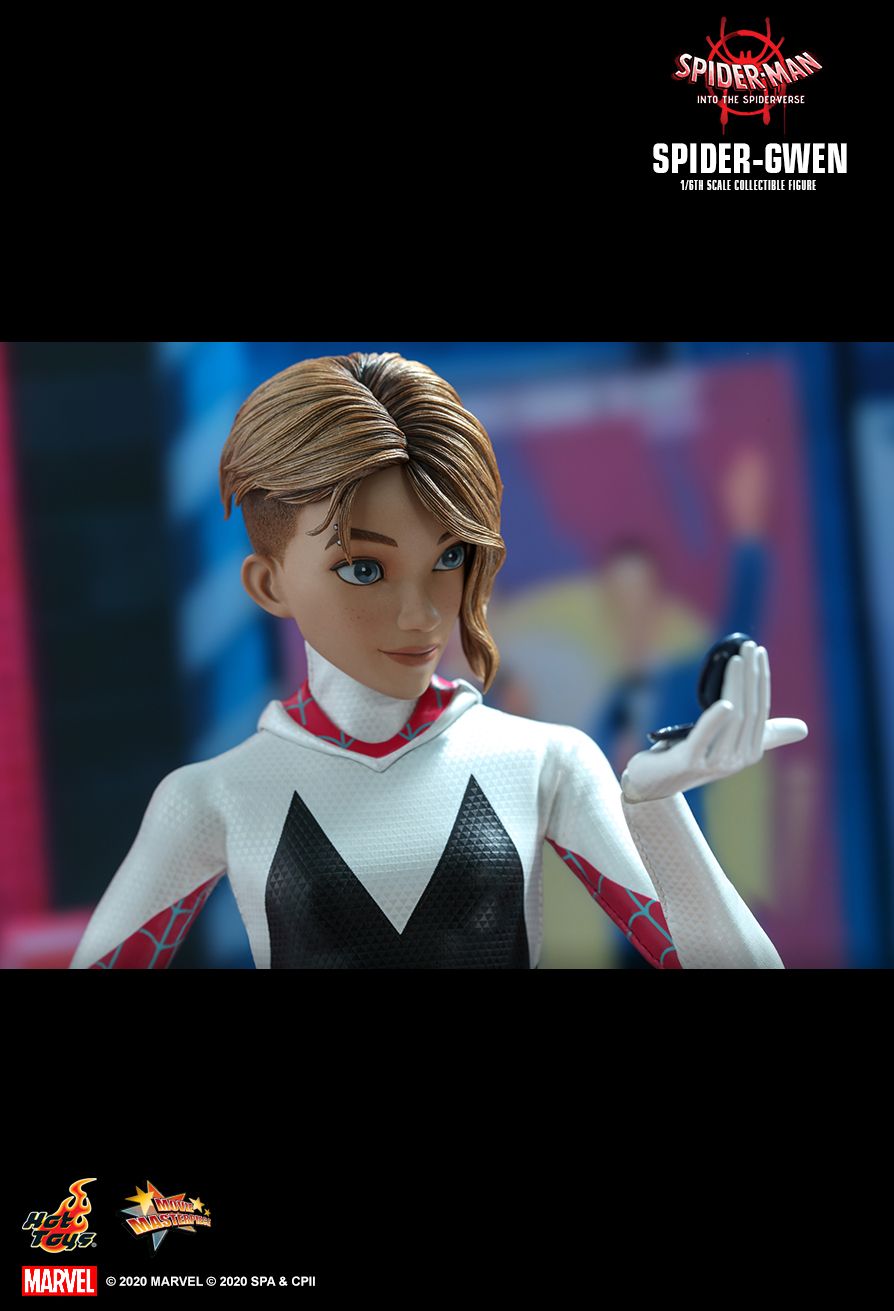 Hot Toys (MMS576) Spider-Man: Into The Spider-Verse – Spider-Gwen 1/6th  Scale Collectible Figure