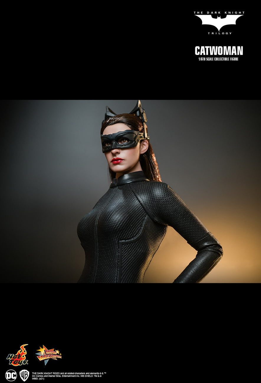 Hot Toys (MMS627) The Dark Knight Rises – Catwoman 1/6th Scale
