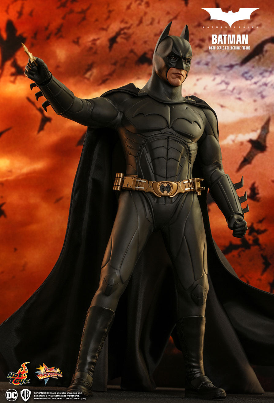 Hot Toys Mms595 Batman Begins Batman 16th Scale Collectible Figure 